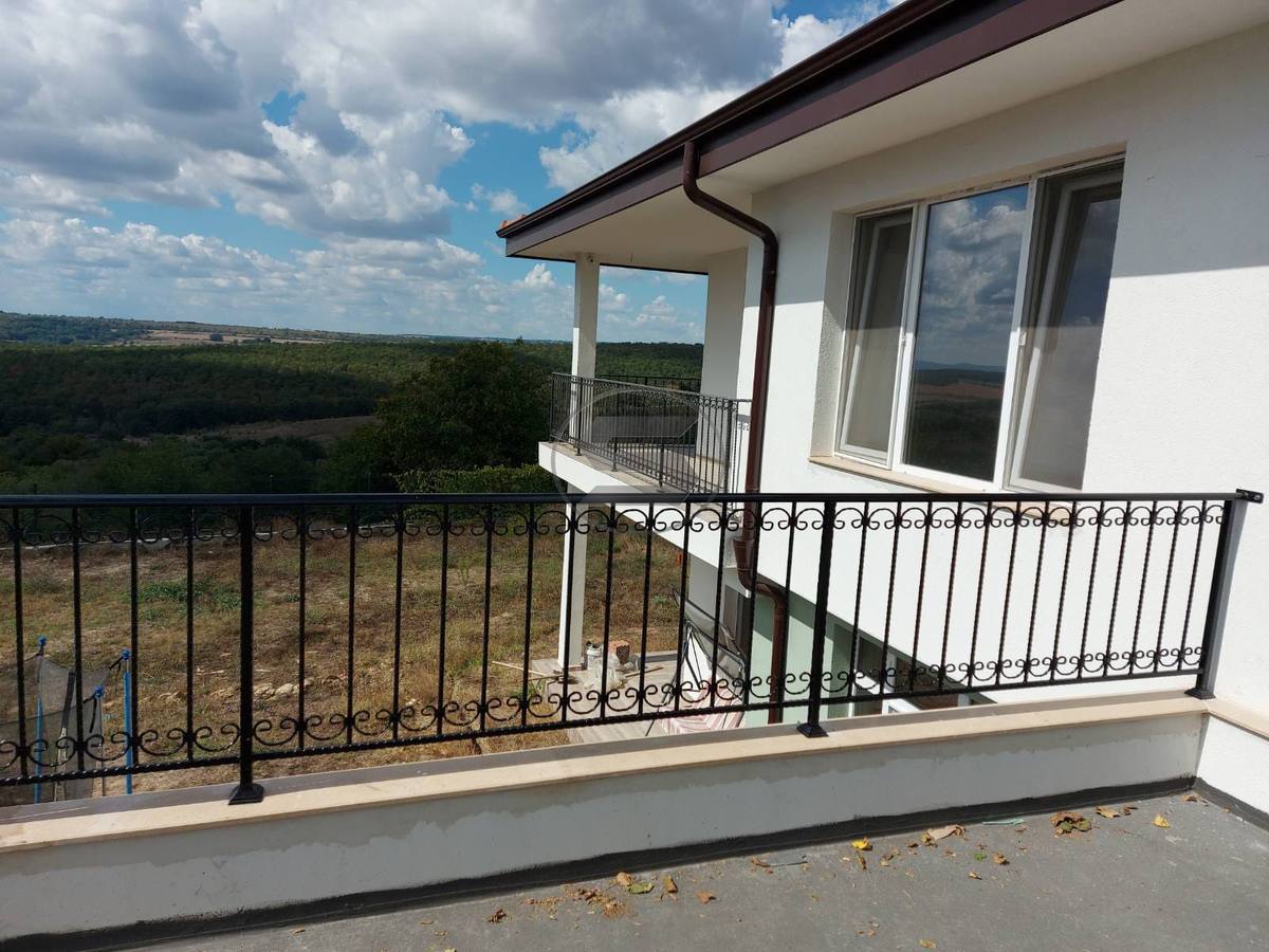 Парапети — СЕВ Метал Варна