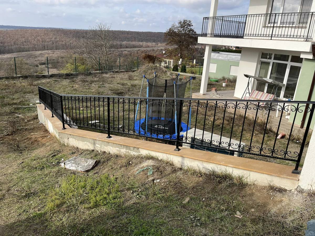 Парапети — СЕВ Метал Варна